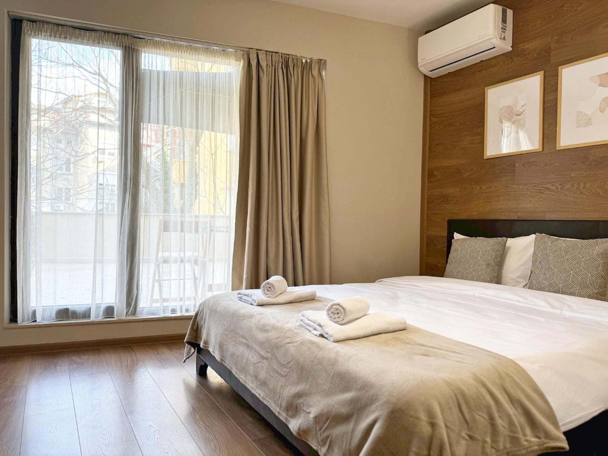 Top Centre Plovdiv Apt. With Parking For 4 Guests Eksteriør billede