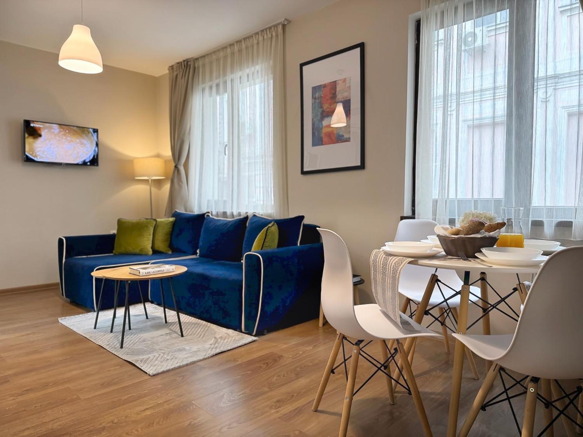 Top Centre Plovdiv Apt. With Parking For 4 Guests Eksteriør billede