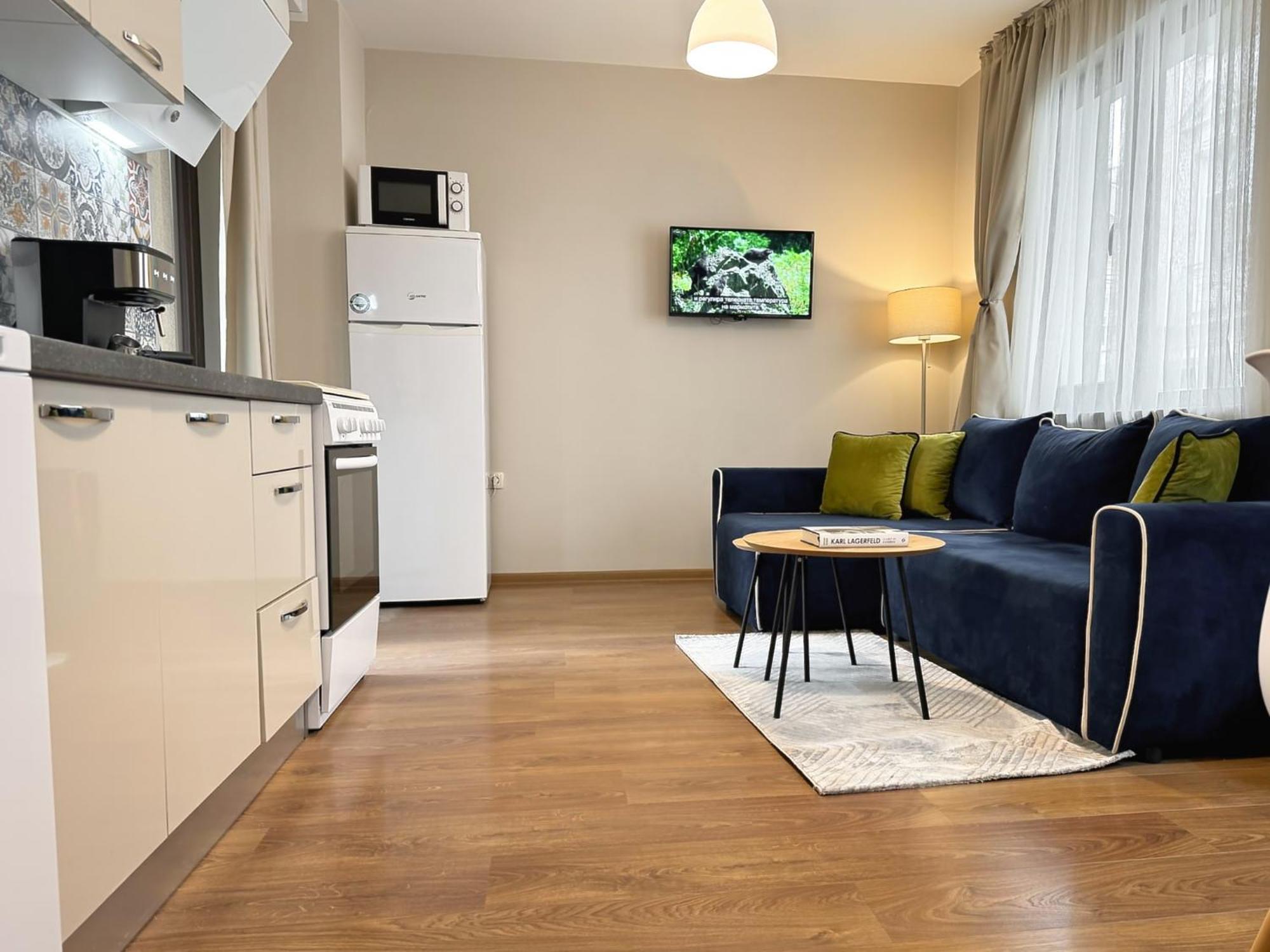 Top Centre Plovdiv Apt. With Parking For 4 Guests Eksteriør billede