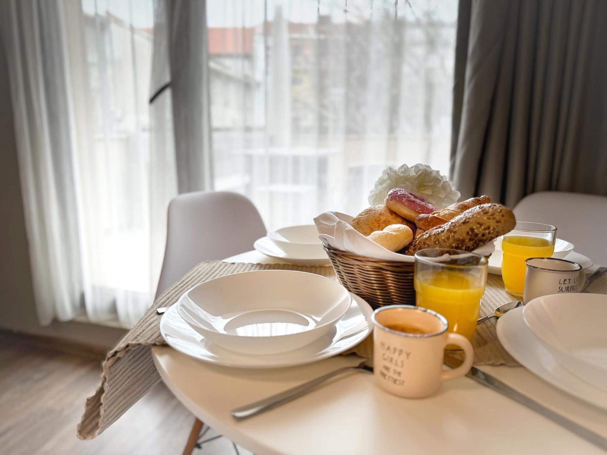 Top Centre Plovdiv Apt. With Parking For 4 Guests Eksteriør billede
